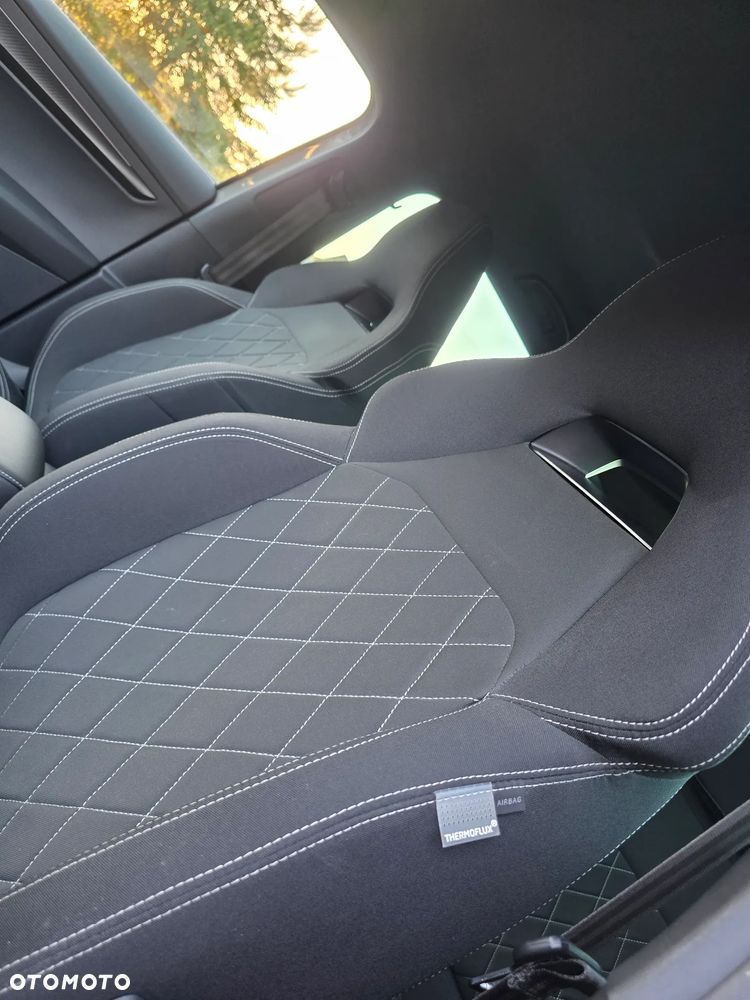 Skoda Karoq 1.5 TSI ACT 4x2 Sportline DSG - 28