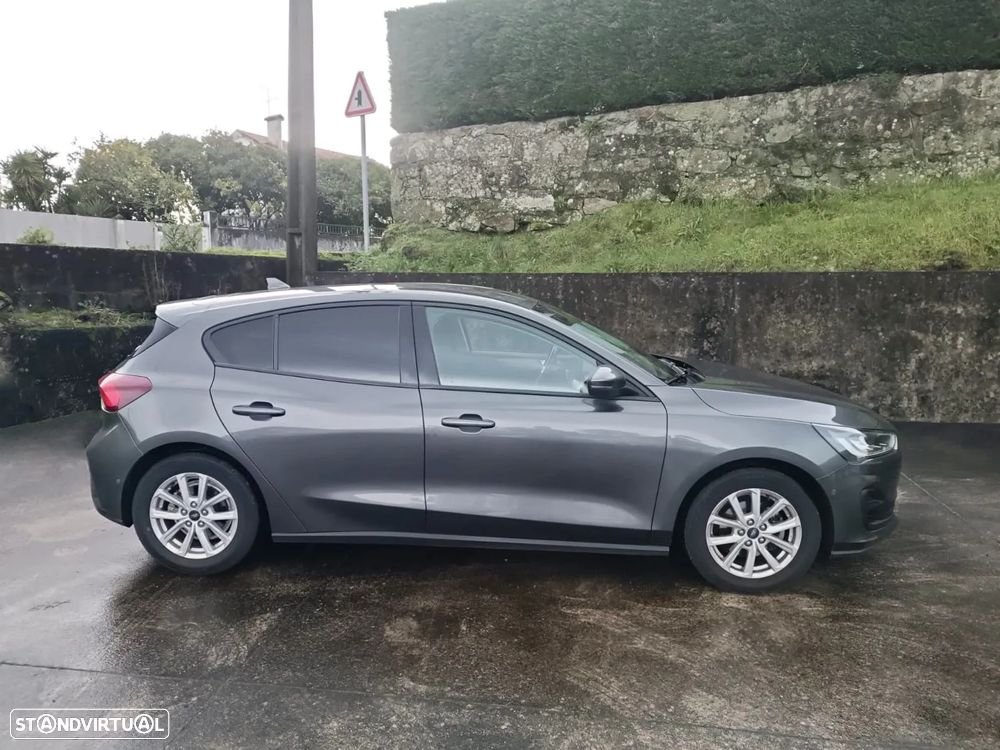 Ford Focus 1.0 EcoBoost MHEV Connected Design - 4