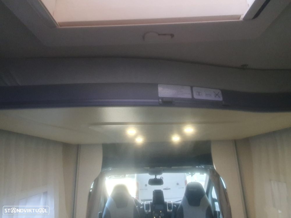 Challenger 328 396 VIP - 16