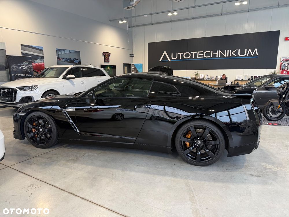 Nissan GT-R Black Edition - 17