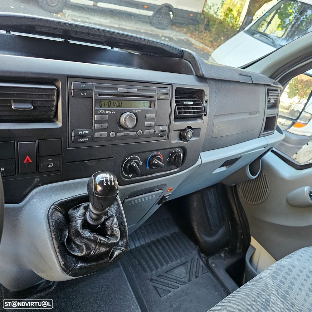 Ford e-Transit - 12