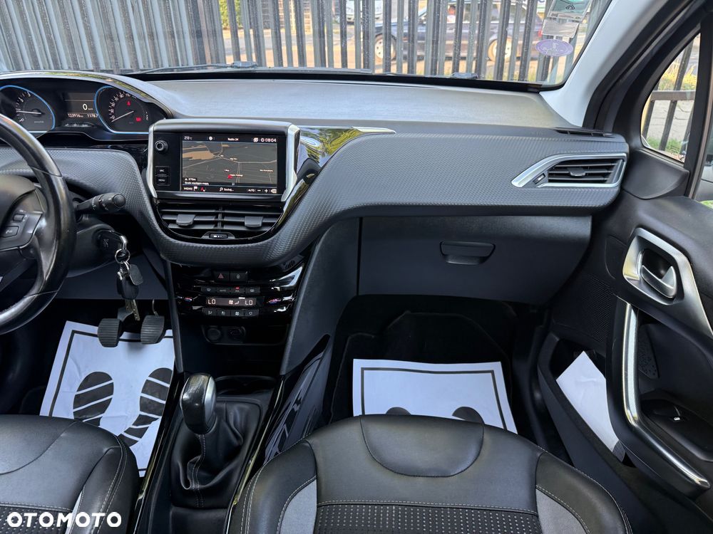 Peugeot 2008 1.2 Pure Tech GPF Crossway S&S - 30