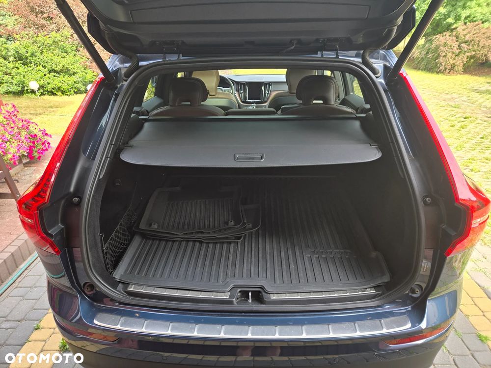 Volvo XC 60 B5 B AWD Geartronic Momentum Pro - 21