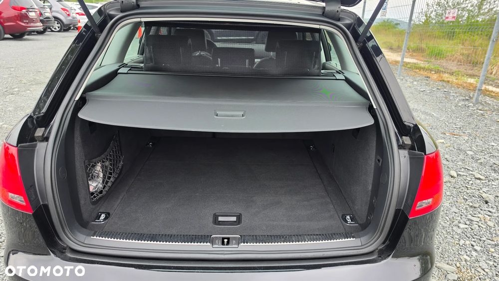 Audi A4 Avant 2.0 T FSI quattro - 9