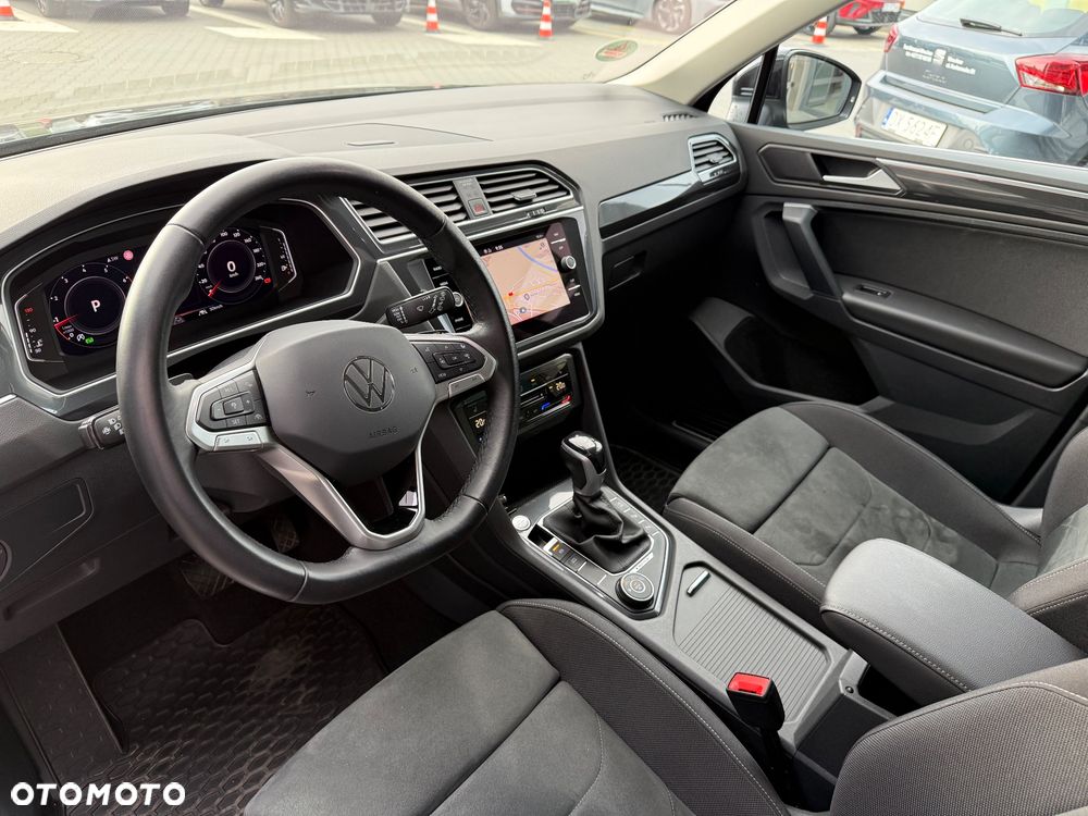 Volkswagen Tiguan 2.0 TSI 4Mot Elegance DSG - 23