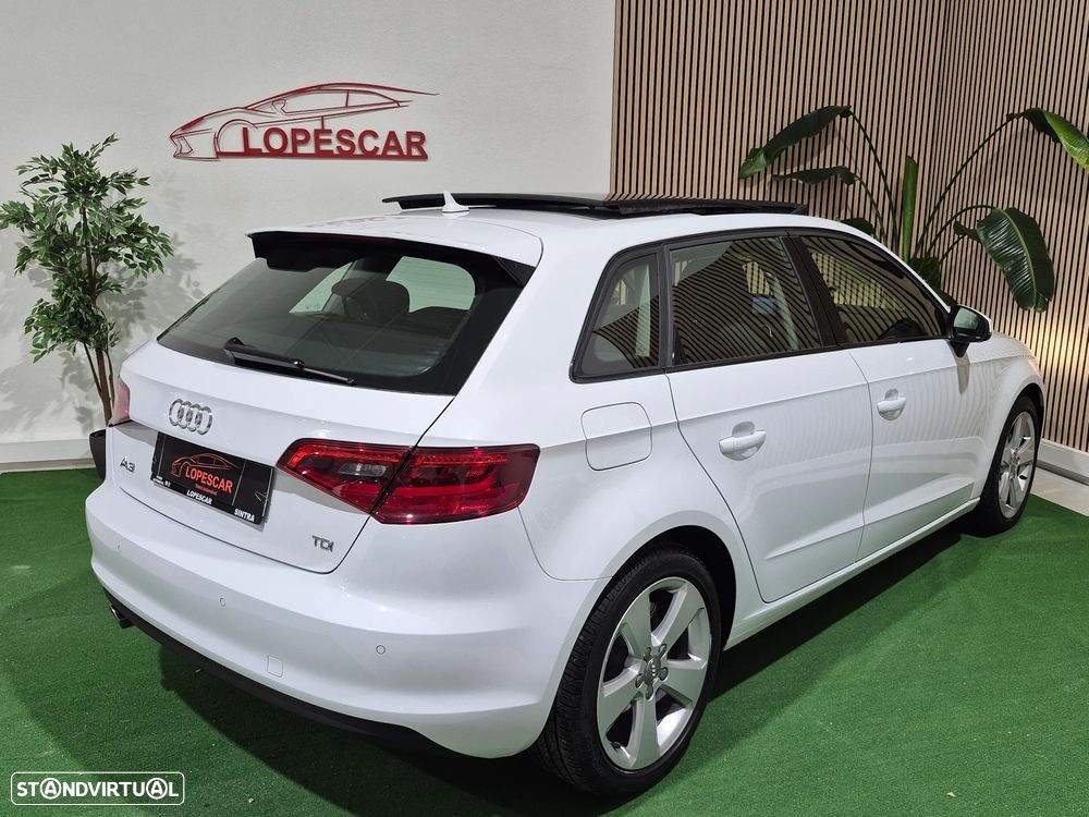 Audi A3 Sportback 1.6 TDI Attraction Special Edition - 5