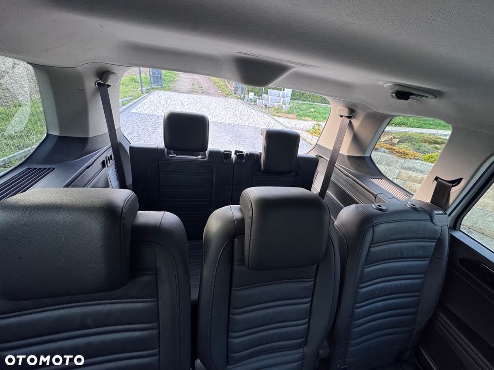 Volkswagen Touran 2.0 TDI BMT Highline DSG - 11