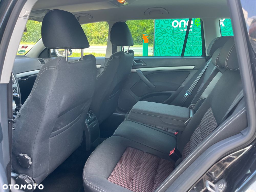 Skoda Octavia 1.8 TSI Ambiente - 7