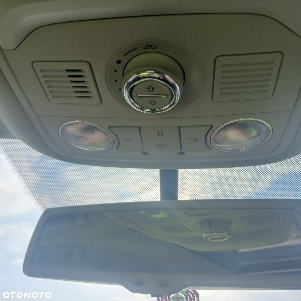 Volkswagen Touran 1.6 TDI DPF BlueMotion Technology DSG Comfortline - 7