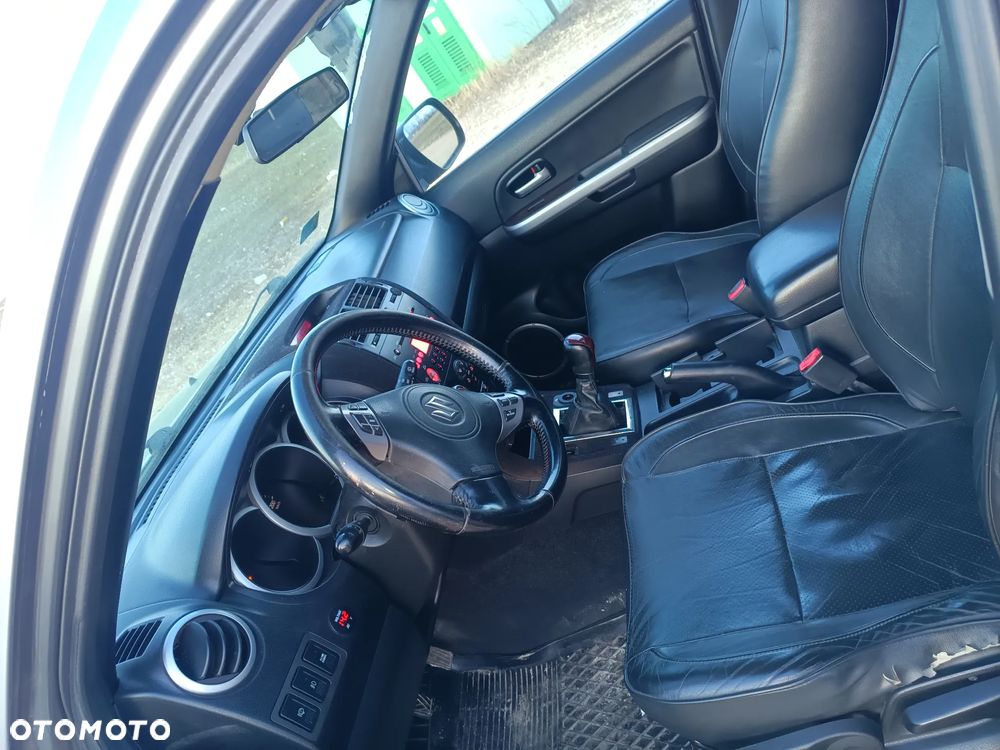 Suzuki Grand Vitara 1.9 DDiS - 8