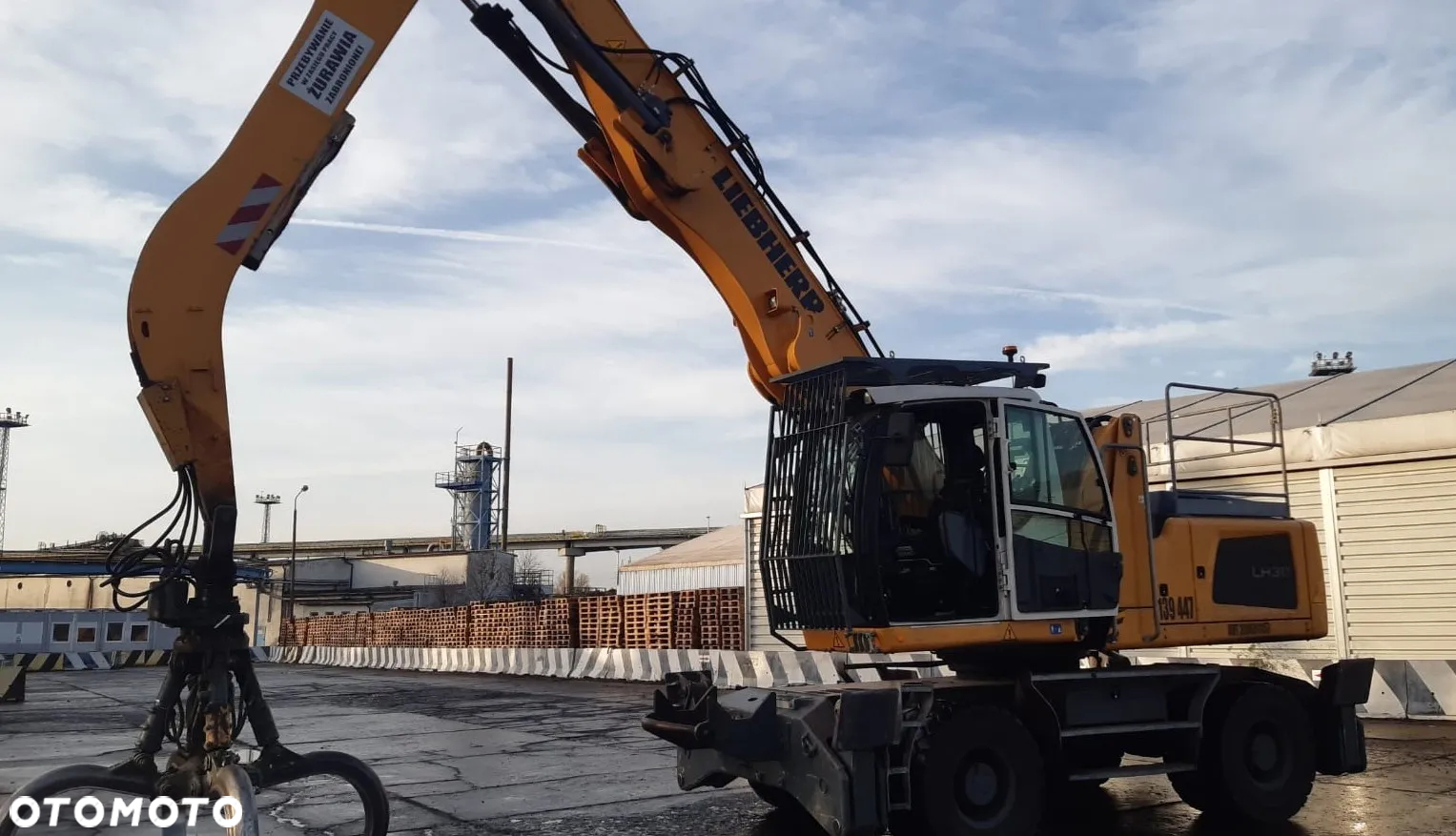 Liebherr LH 30 M - 3