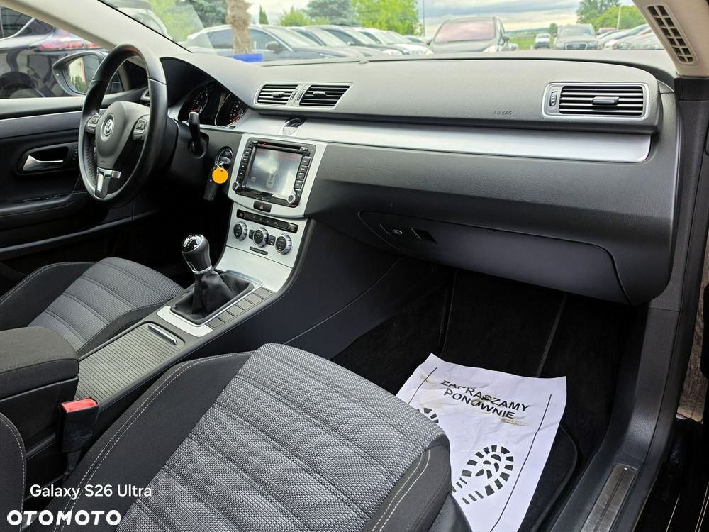 Volkswagen Passat CC - 32