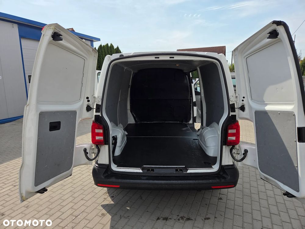 Volkswagen Transporter L2H1 - 15