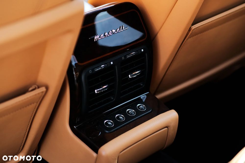 Maserati Quattroporte S - 27