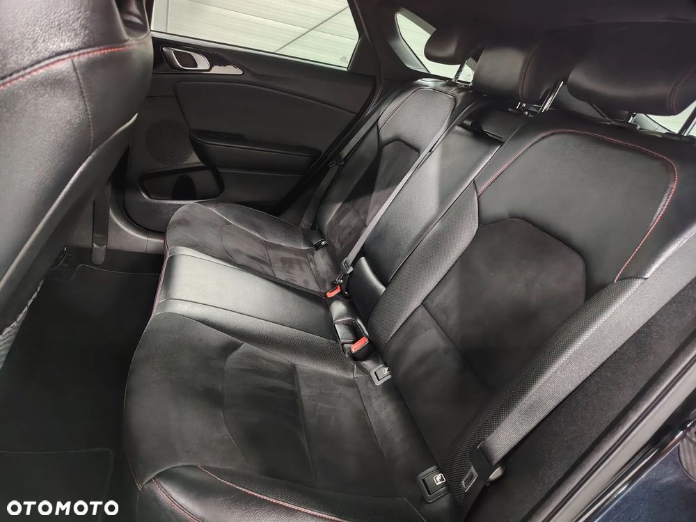 Kia ProCeed 1.6 T-GDI GT DCT - 22