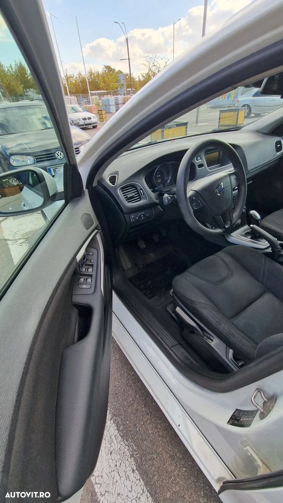 Volvo V40 D2 ECO Kinetic - 12