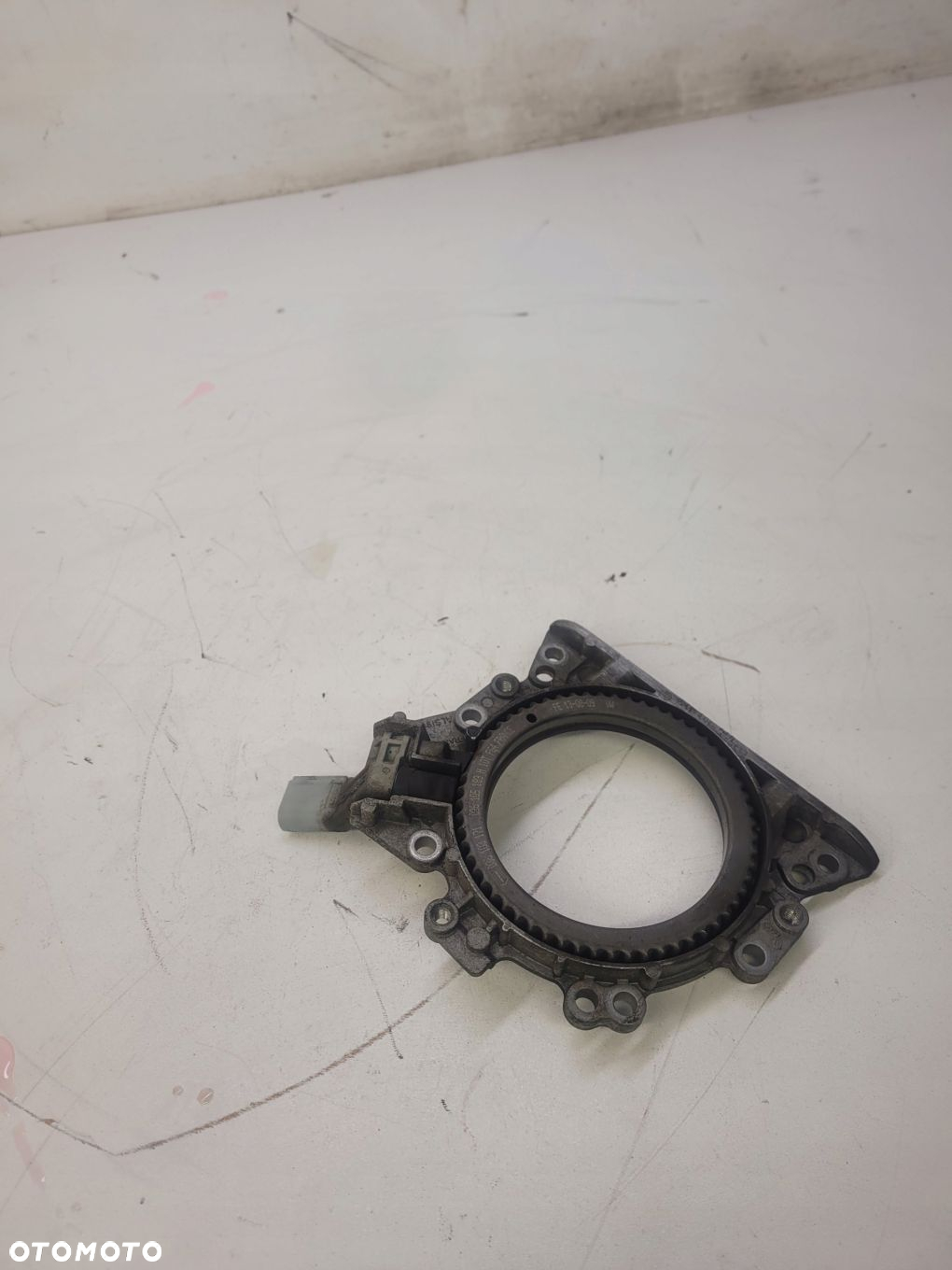 OBUDOWA USZCZELNIACZ WAŁU AUDI VW 1.4 036103173 - 2
