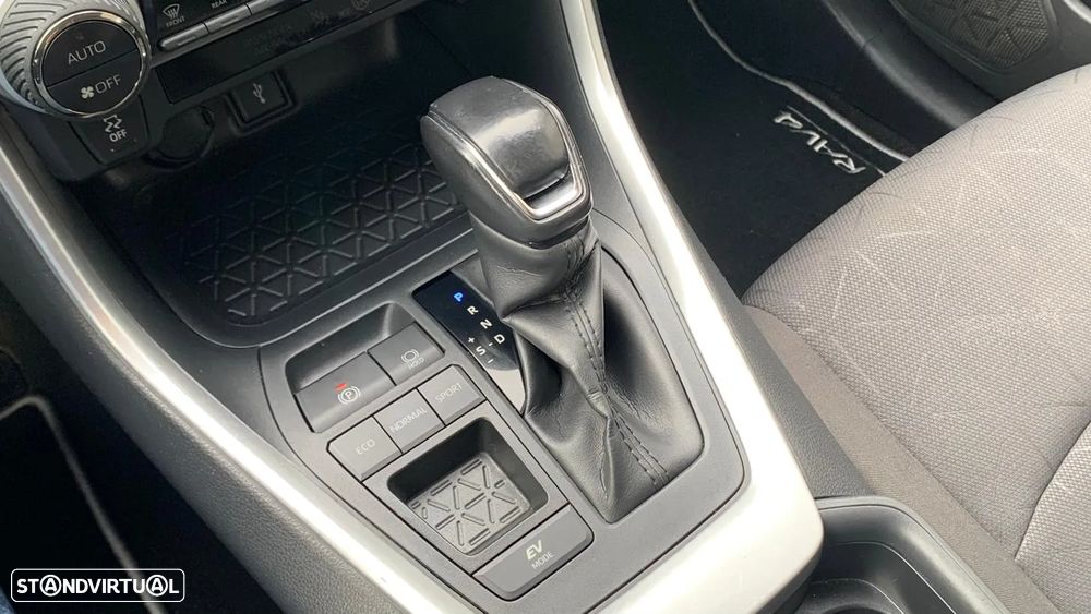 Toyota RAV4 2.5 HDF Exclusive - 10