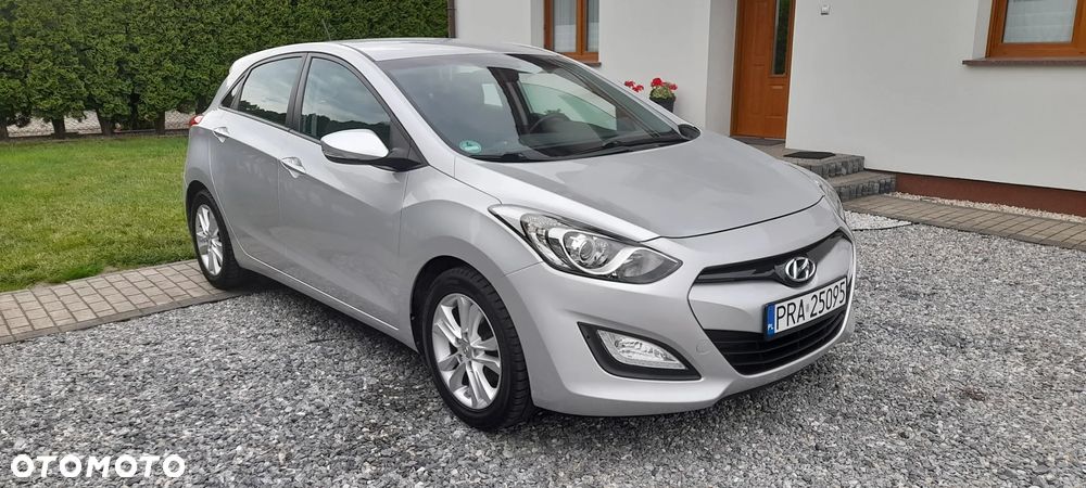 Hyundai i30 i30cw 1.4 Fifa World Cup Edition - 1