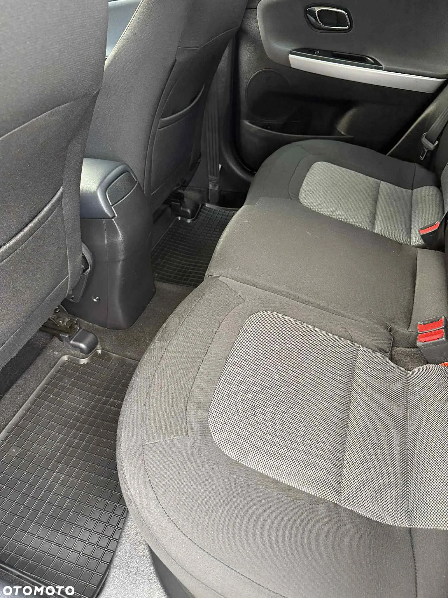 Kia Ceed Cee'd 1.6 GDI L - 8