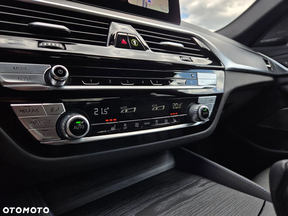 BMW Seria 5 530d xDrive mHEV M Sport sport - 30