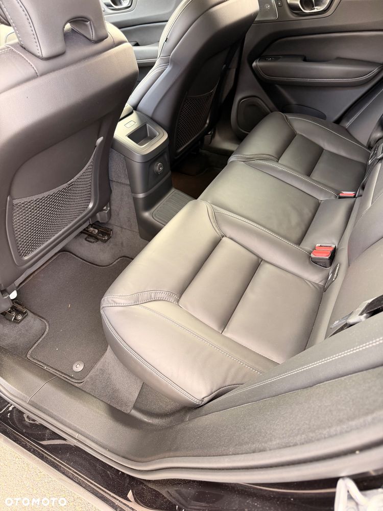 Volvo XC 60 - 8