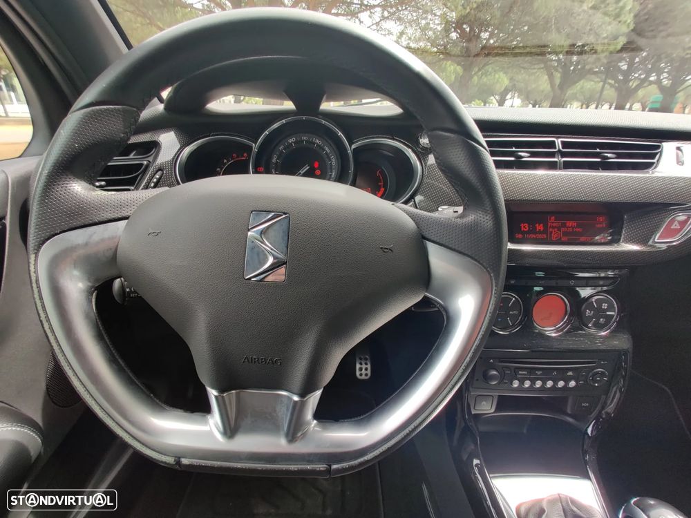 Citroën DS3 1.6 e-HDi Airdream Sport Chic - 17
