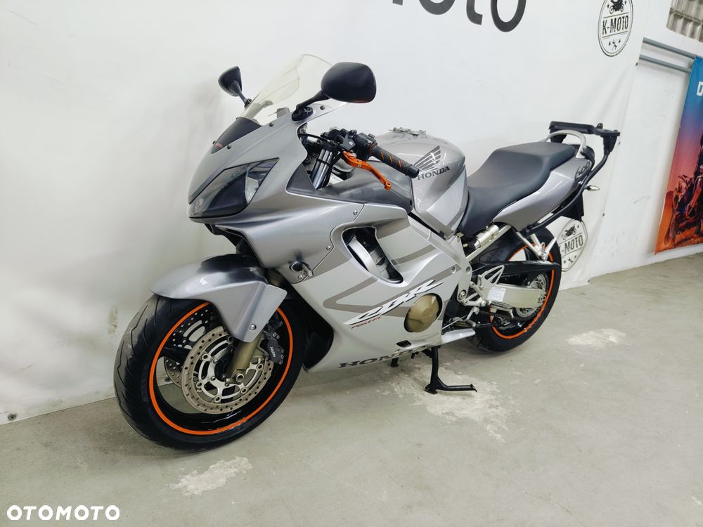 Honda CBR - 18