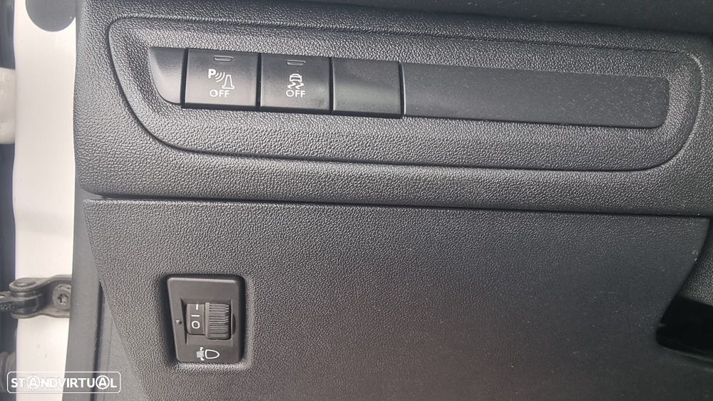 Peugeot 208 1.6 THP GTi - 19