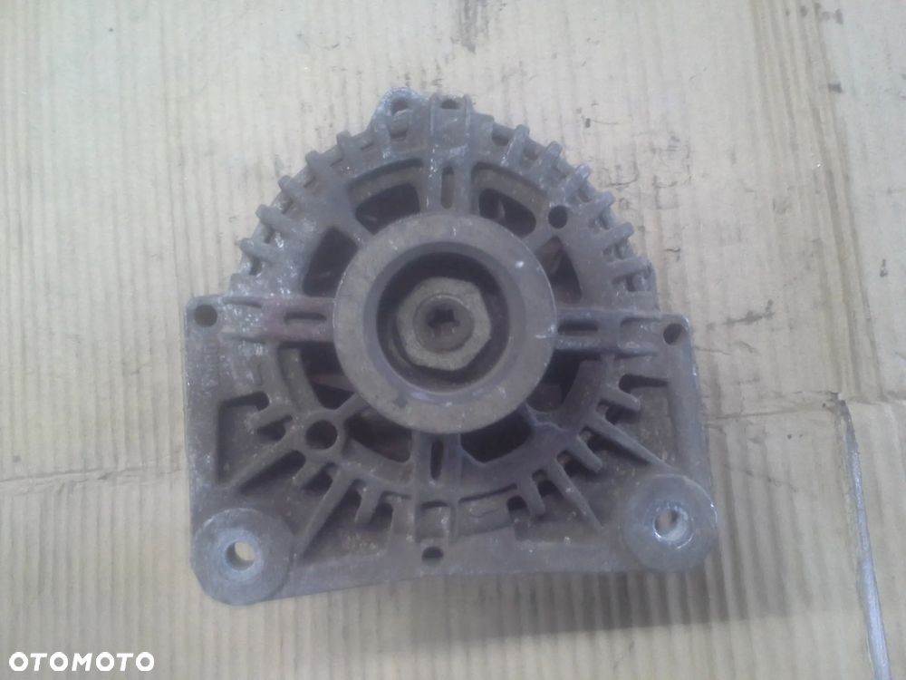 Alternator Renault Scenic 1.9 DCi 8200290215 Valeo - 5