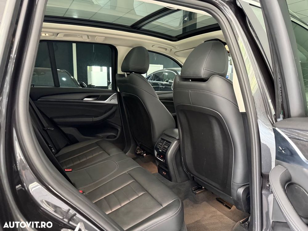 BMW X3 xDrive30e AT PHEV - 14