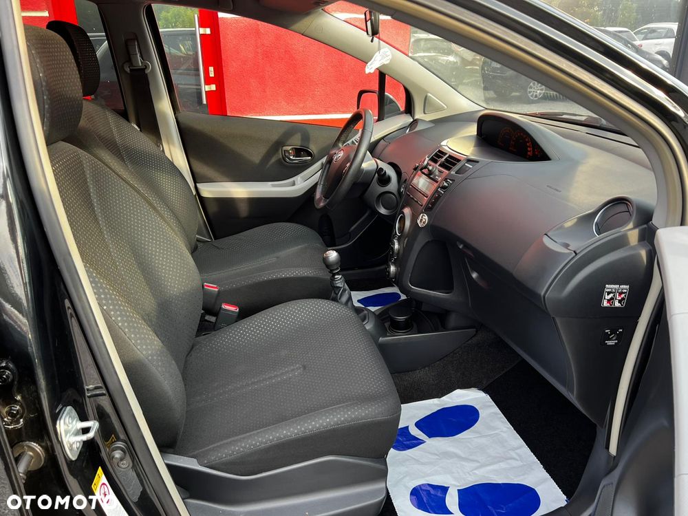 Toyota Yaris 1.33 VVT-i Executive - 6