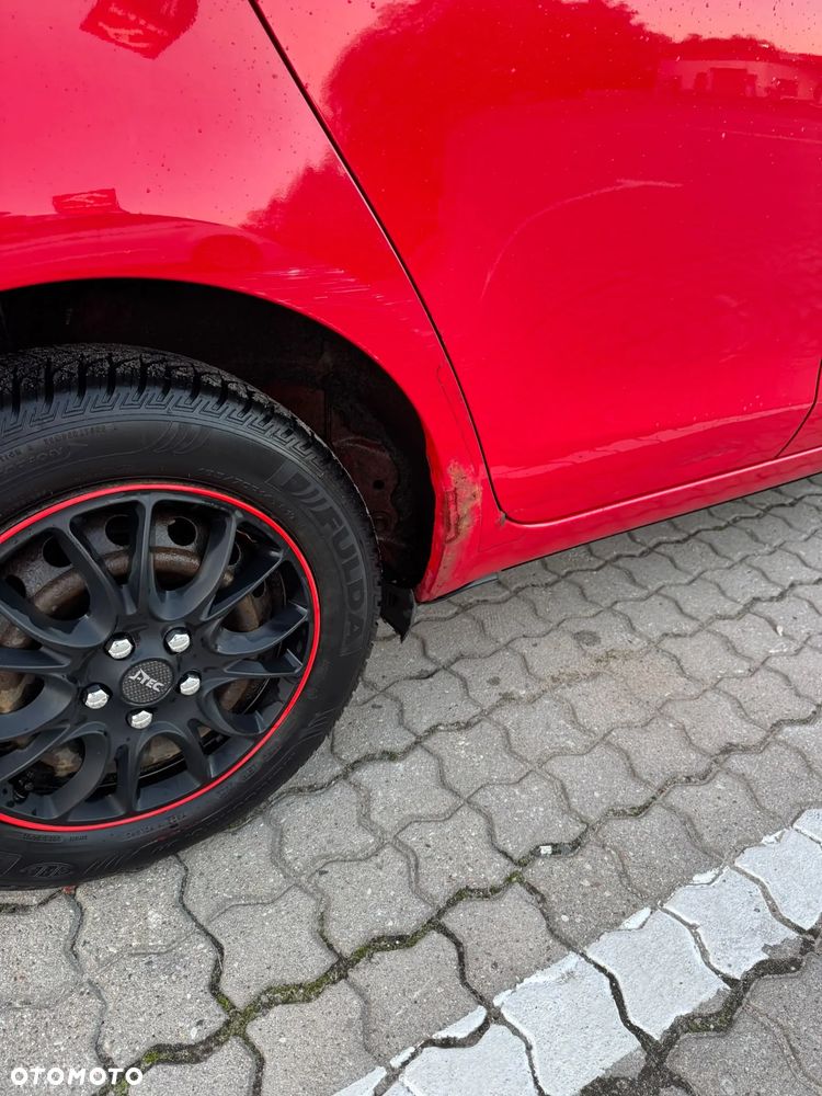 Toyota Yaris - 8