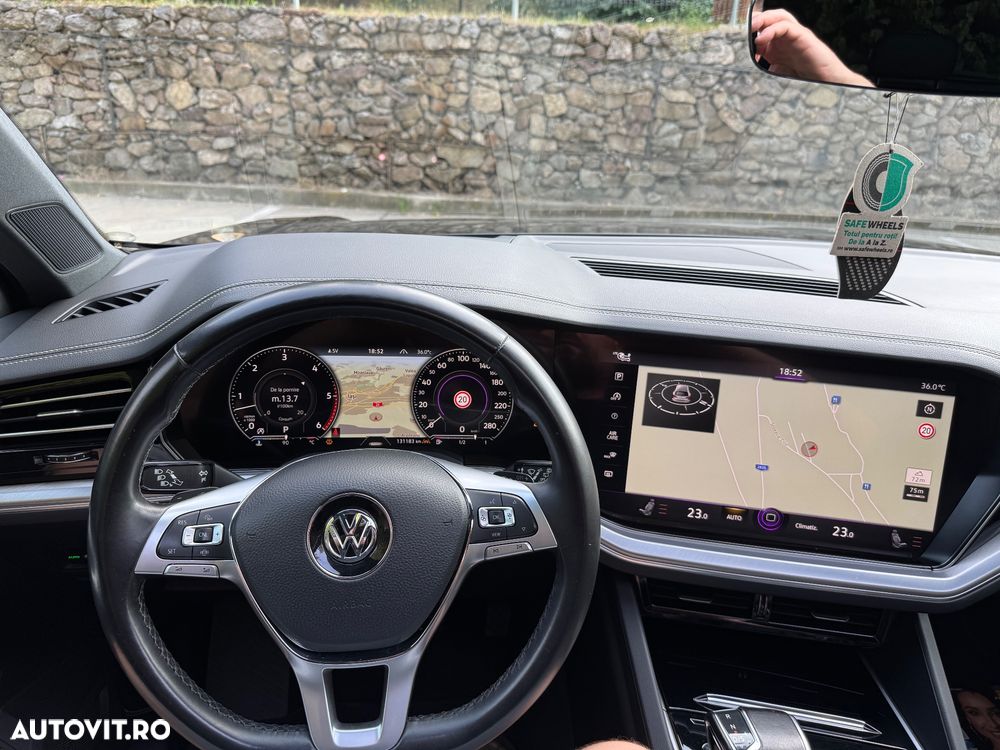Volkswagen Touareg - 28