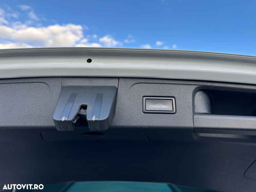 Volkswagen Passat 2.0 TDI SCR DSG Highline - 17