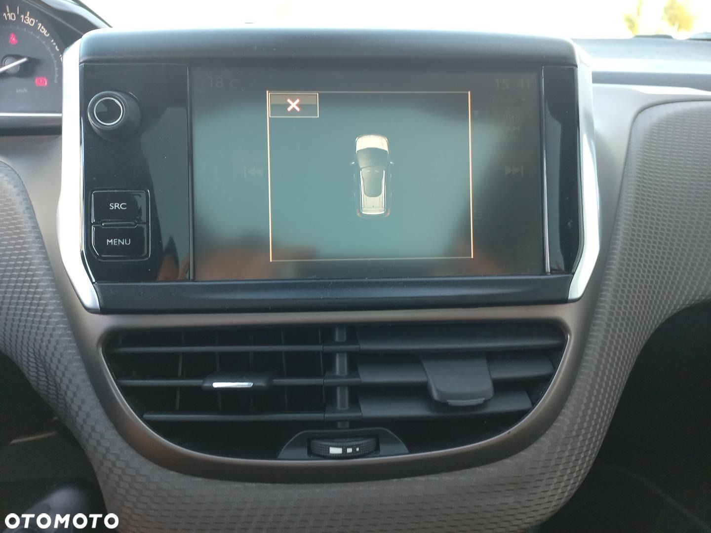 Peugeot 2008 1.6 e-HDi Style S&S - 24