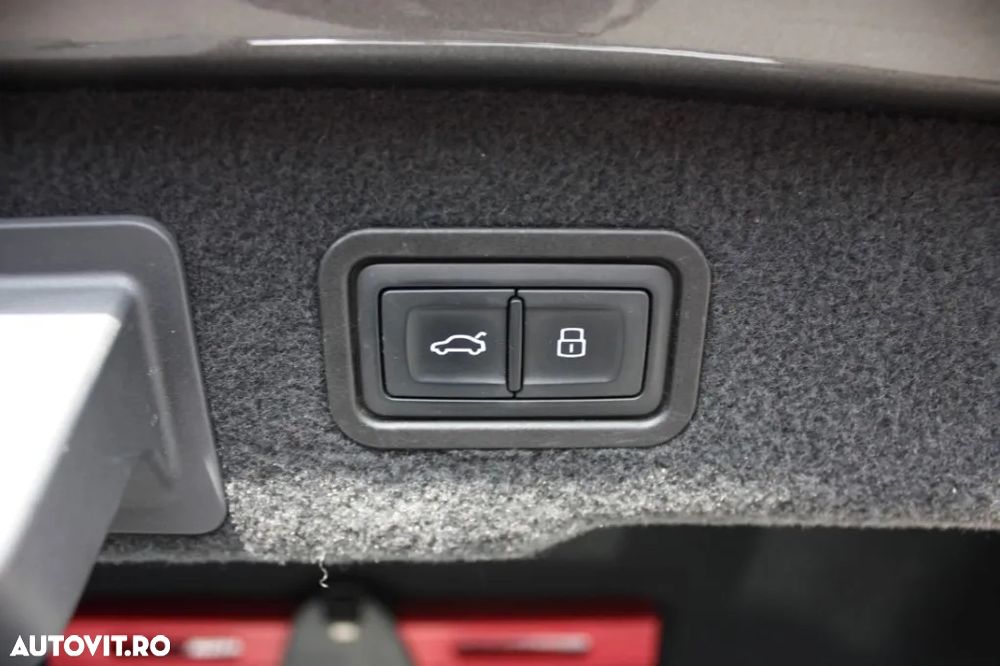 Audi A8 L 55 TFSI quattro tiptronic - 12
