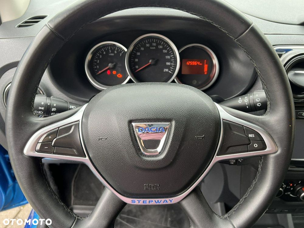 Dacia Lodgy 1.6 SCe Stepway S&S - 16