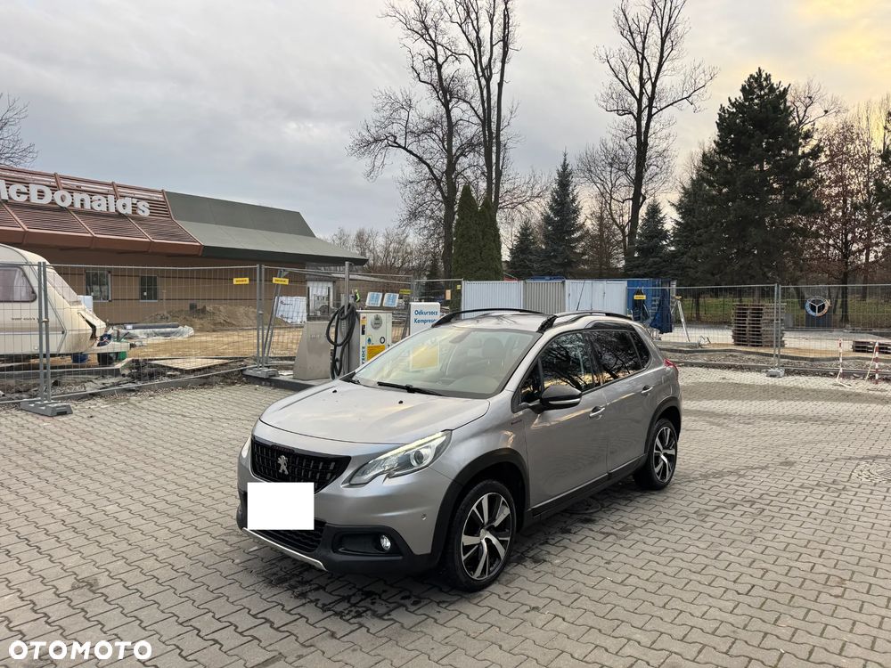 Peugeot 2008 1.2 Pure Tech GPF Allure S&S EAT6 - 1