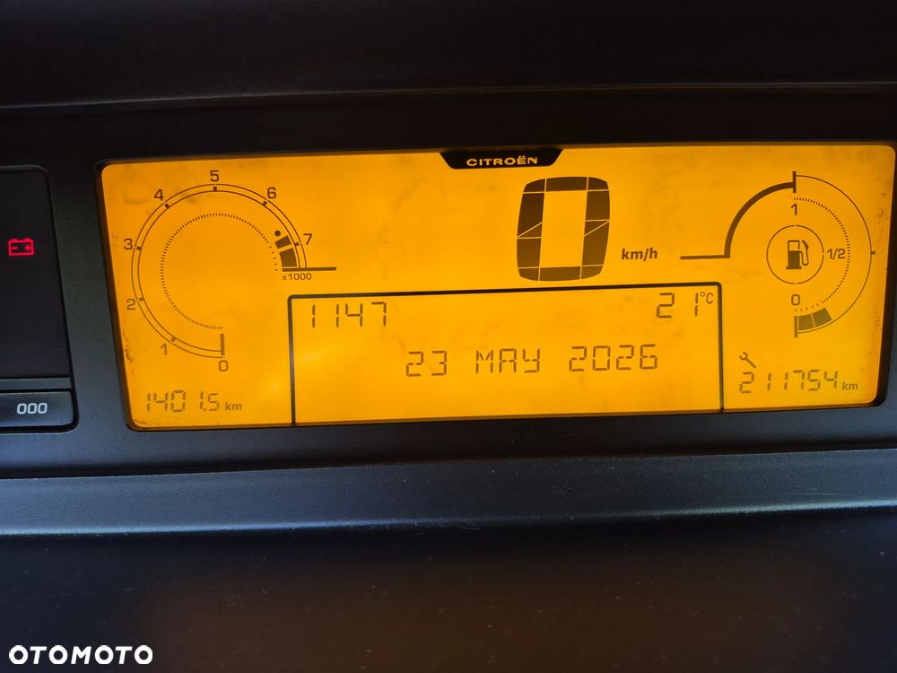 Citroën C4 Grand Picasso 1.8 16V Style - 5