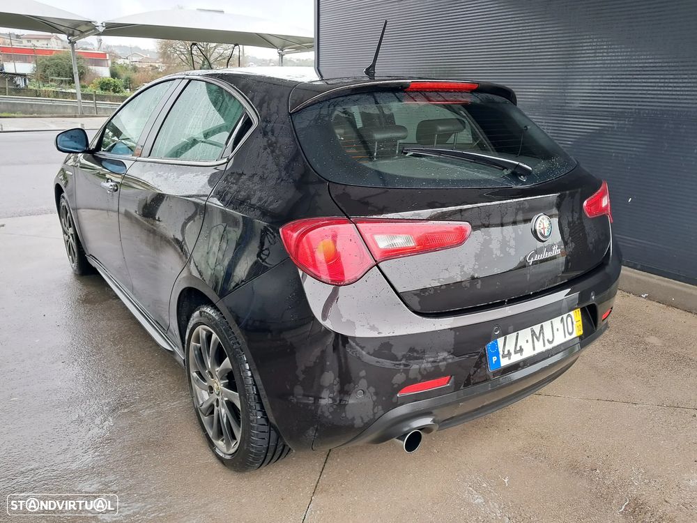 Alfa Romeo Giulietta 1.6 JTDM Distinctive - 4