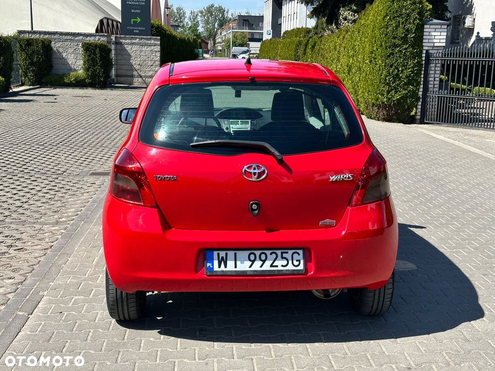 Toyota Yaris - 13
