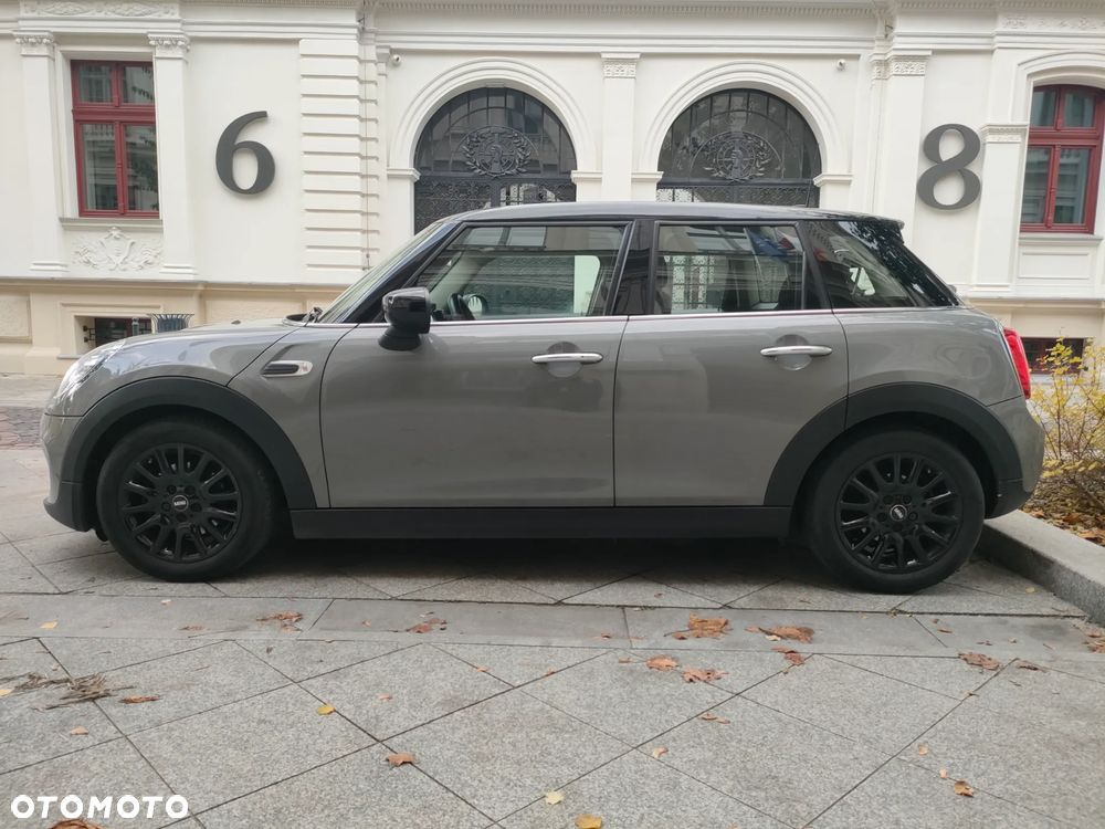 MINI Cooper Standard - 2