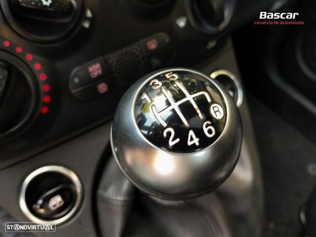 Fiat 500 1.0 Hybrid Lounge - 33