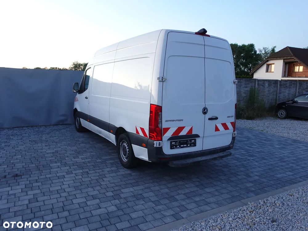 Mercedes-Benz SPRINTER - 3