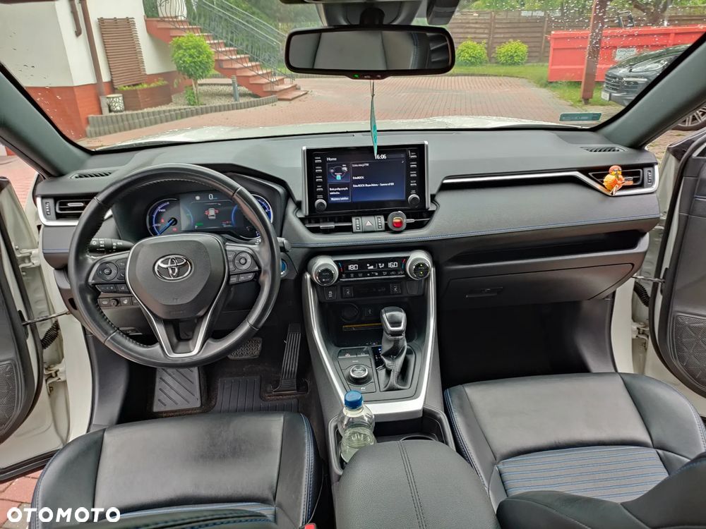 Toyota RAV4 - 3
