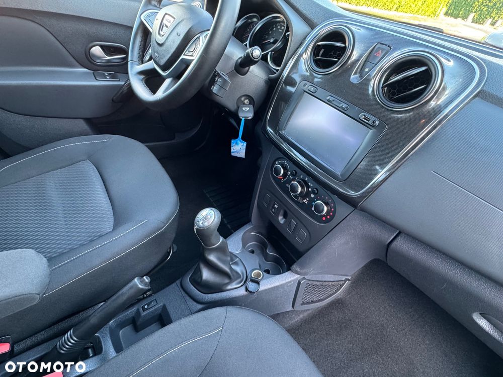 Dacia Sandero TCe 90 Laureate - 29