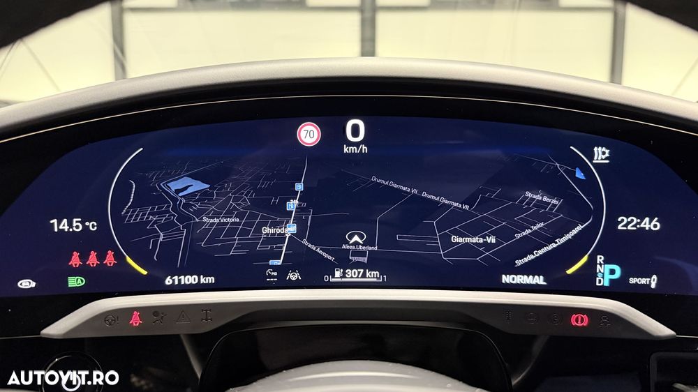 Porsche Taycan GTS Sport - 26