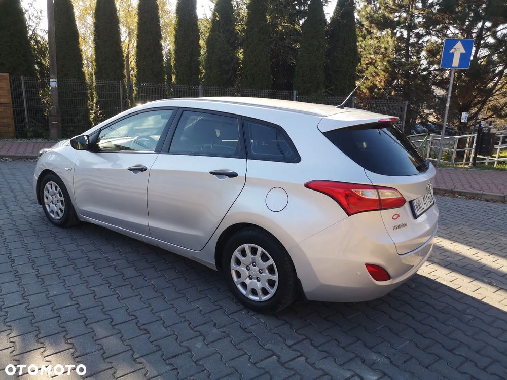 Hyundai i30 1.6 CRDi Trend - 8