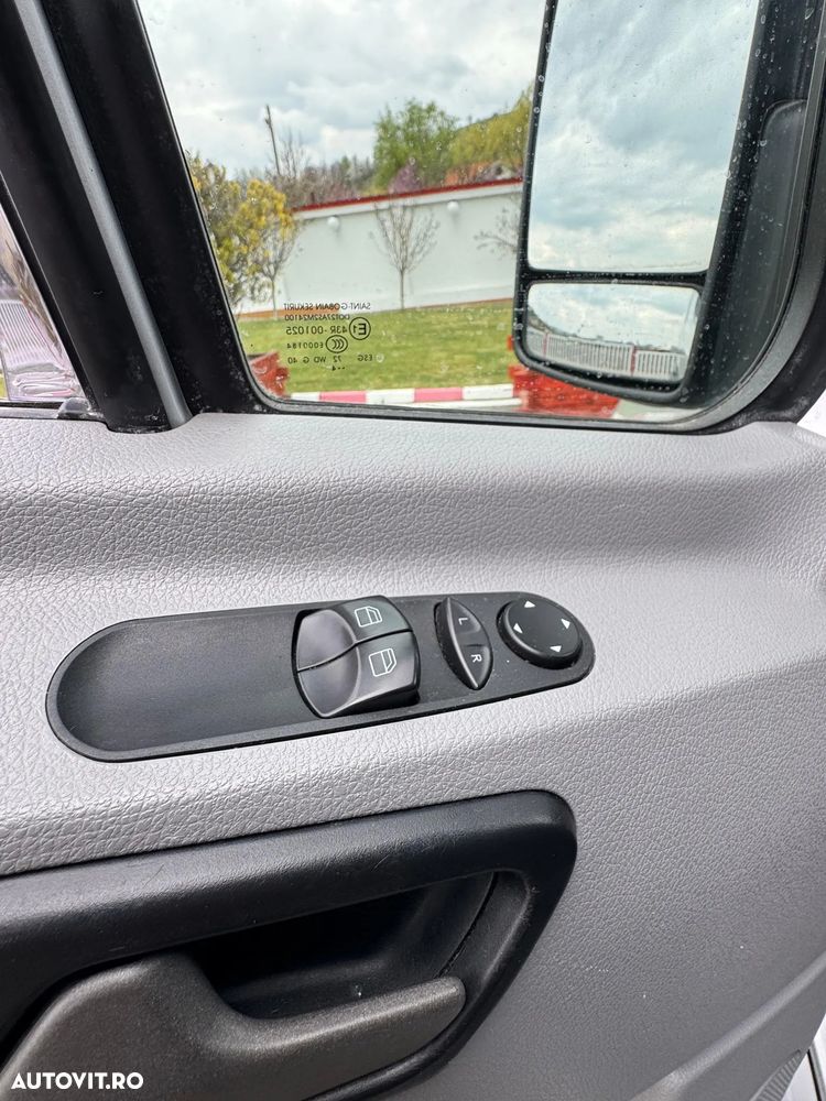 Mercedes-Benz Sprinter - 19